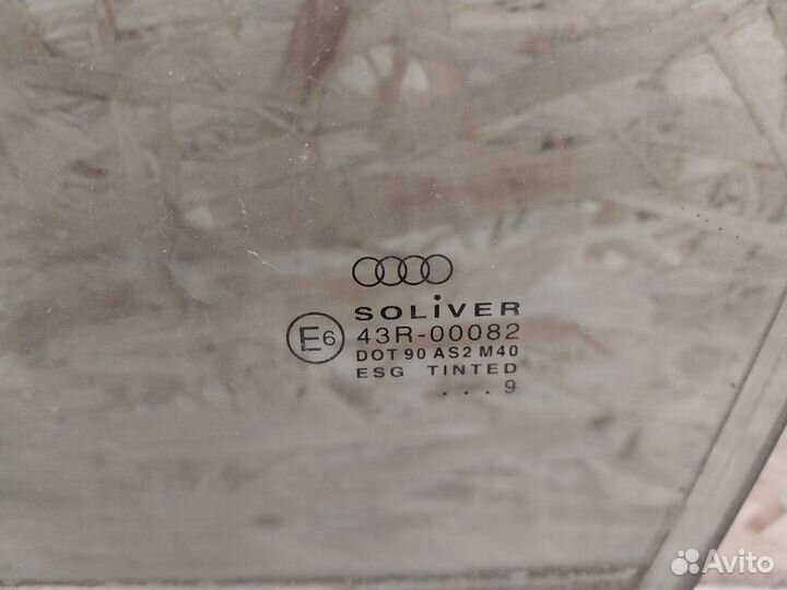 Стекло двери переднее левое Audi A6 C5