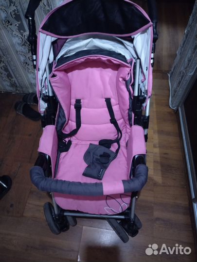 Прогулочная коляска
