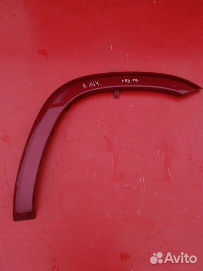 Молдинг на крыло передний правый Toyota Rav4