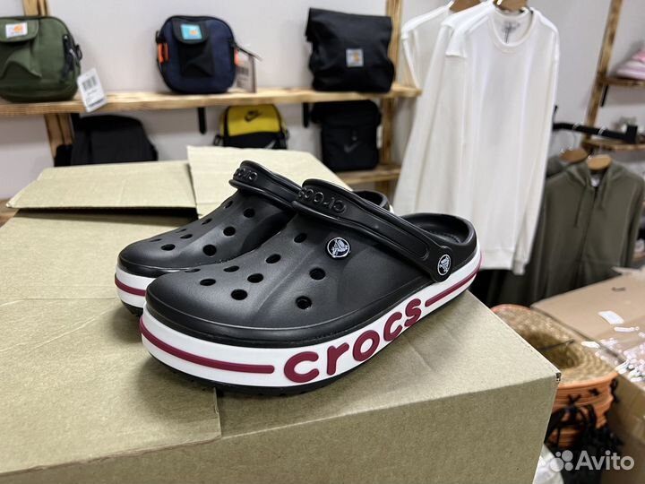 Женские Crocs