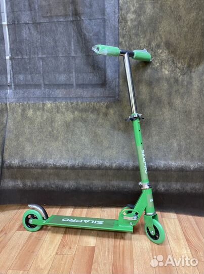 Десткий самокат Зеленый