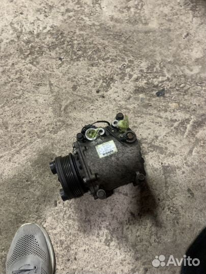 Компрессор кондиционера mitsubishi