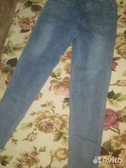 Джинсы женские