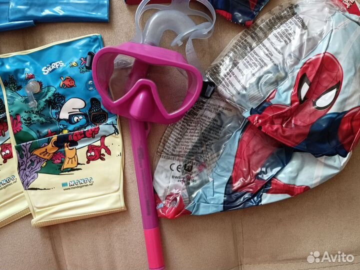 Нарукавники, маска с трубкой, матрац, круги, мяч