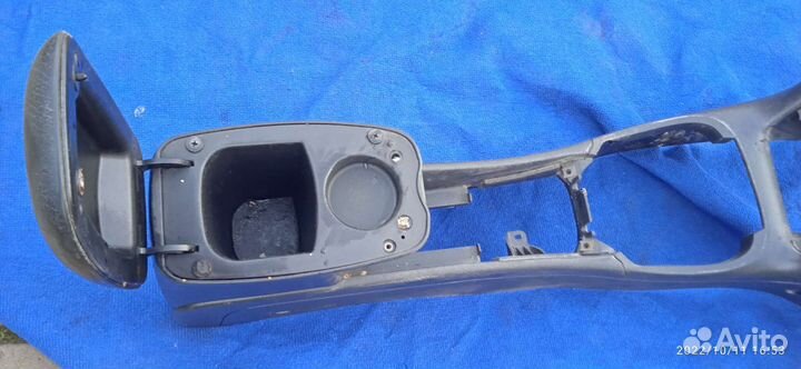 Подлокотник Опель Вектра б