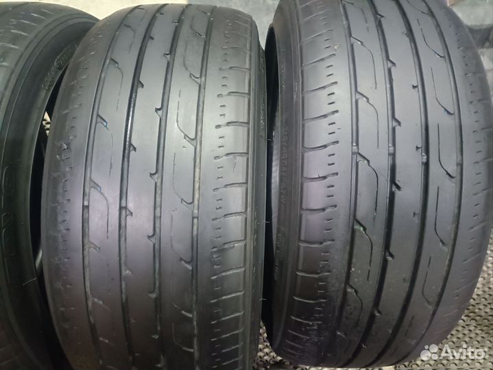 Toyo W8 215/45 R17