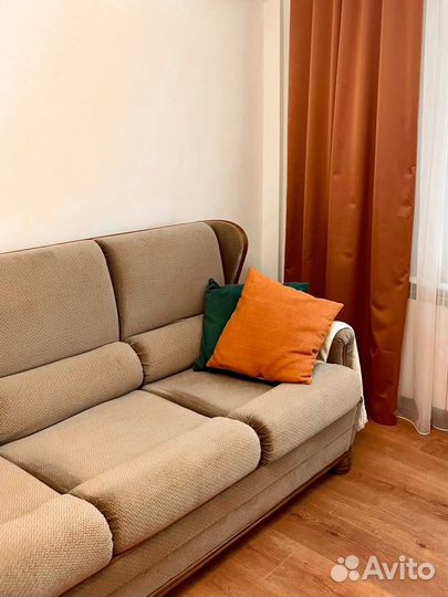 Комплект мягкой мебели диван и два кресла винтаж