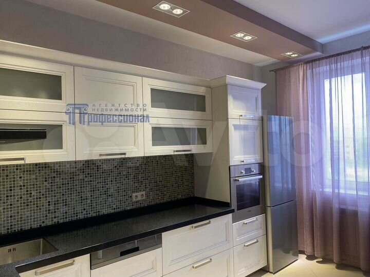 3-к. квартира, 96 м², 4/9 эт.