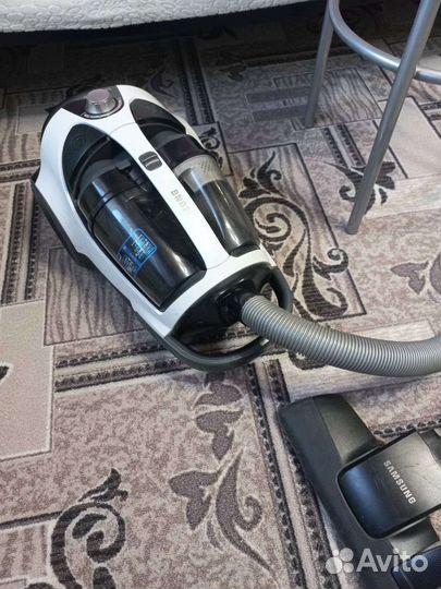 Пылесос Vitek