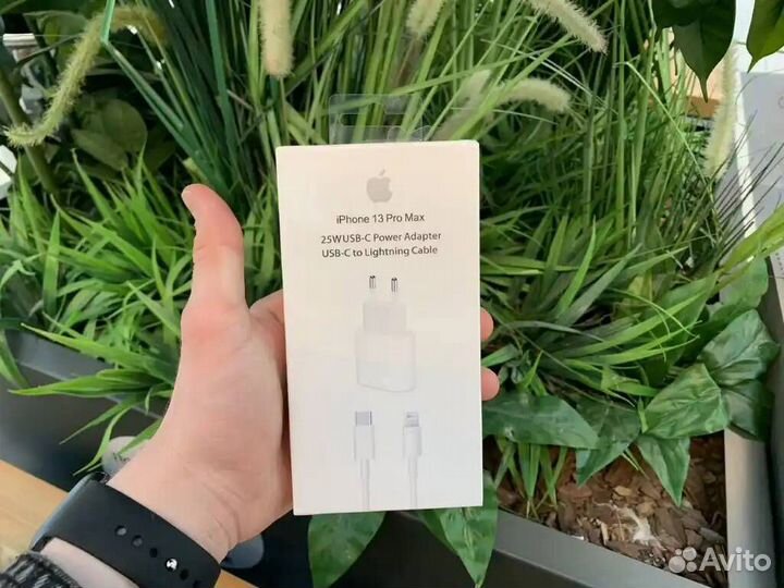 Зарядка на iPhone блок с кабелем