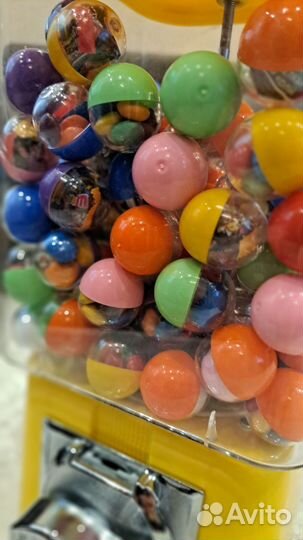 Автомат с бесплатными сладостями на день рождения