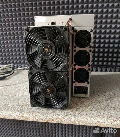 Asic майнер Antminer T21 190T