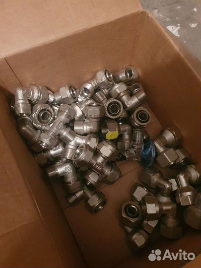 Продам фитинги