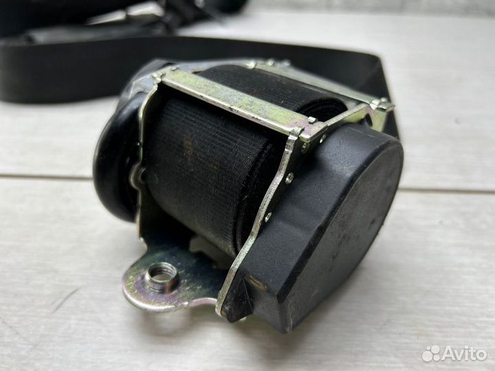 Ремень безопасности передний правый Ford Transit 8