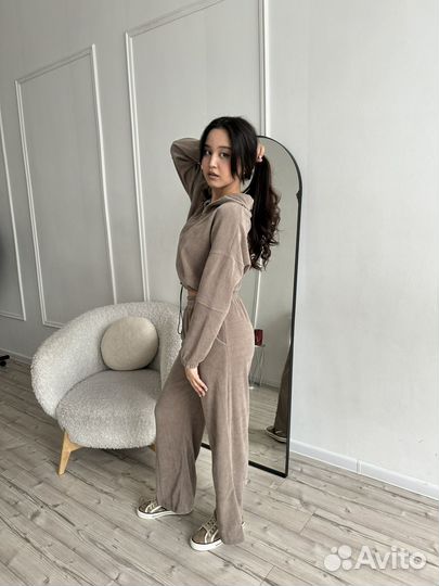 Брючный костюм женский 44 46