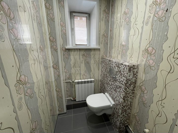 Дом 300 м² на участке 12,1 сот.