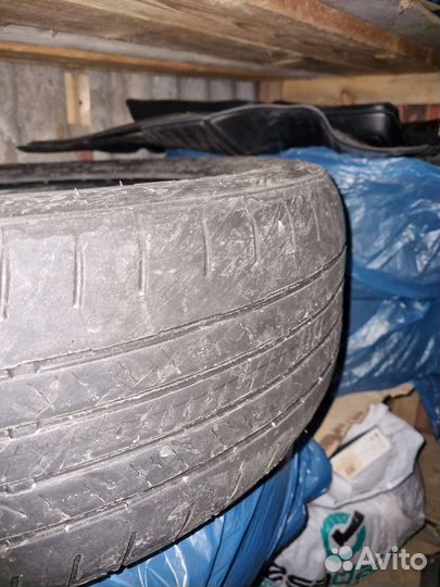 Bridgestone Dueler H/T 843 215/60 R17 96H