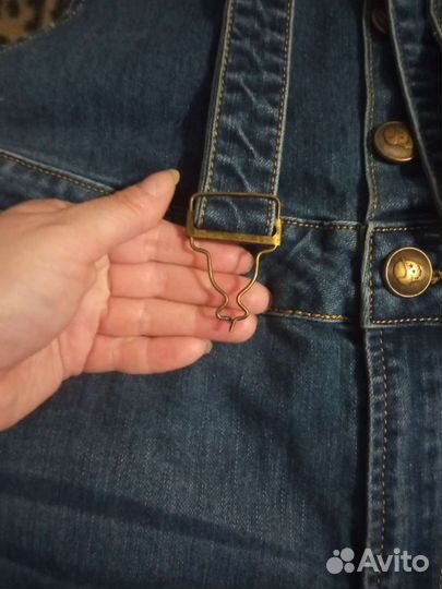 Продам комбинезон джинсовый