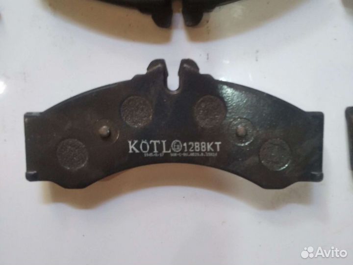 Тормозные колодки Мерседес sprinter