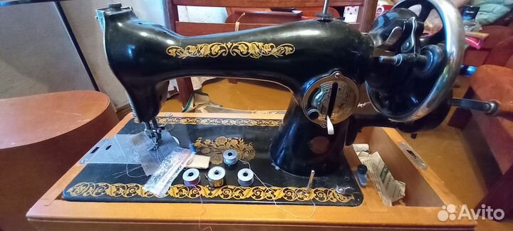 Швейная машинка подольская ручная
