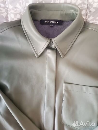 Рубашка из экокожи love republic