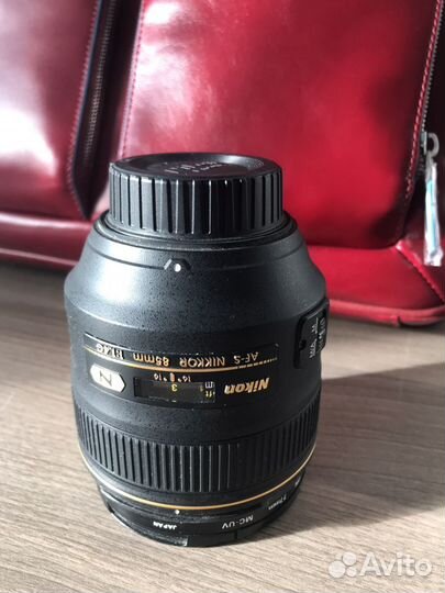 Объектив Nikon 85 f/1.4 Japan