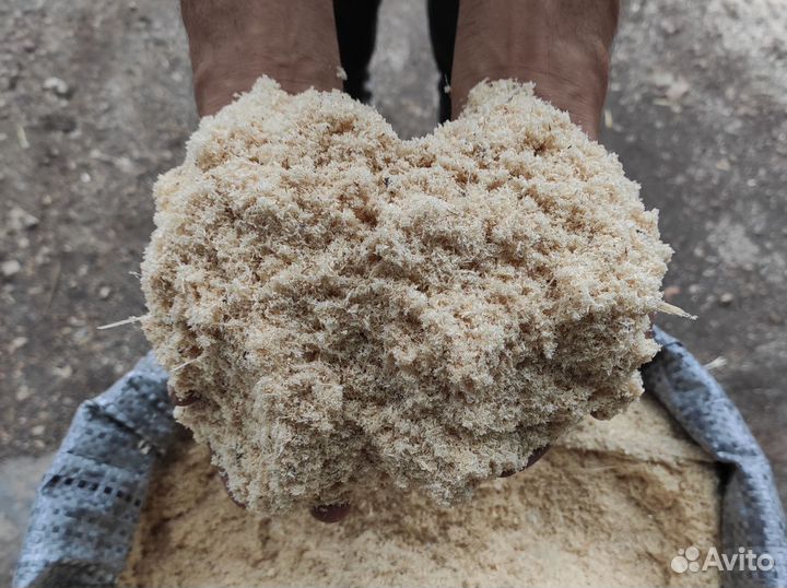 Опилки в мешках