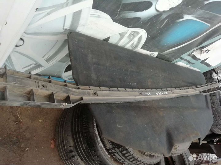 Кронштейн заднего бампера VW Passat B5+2000-2004 г