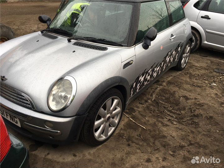 Разбор на запчасти Mini Cooper (R50 / 53)