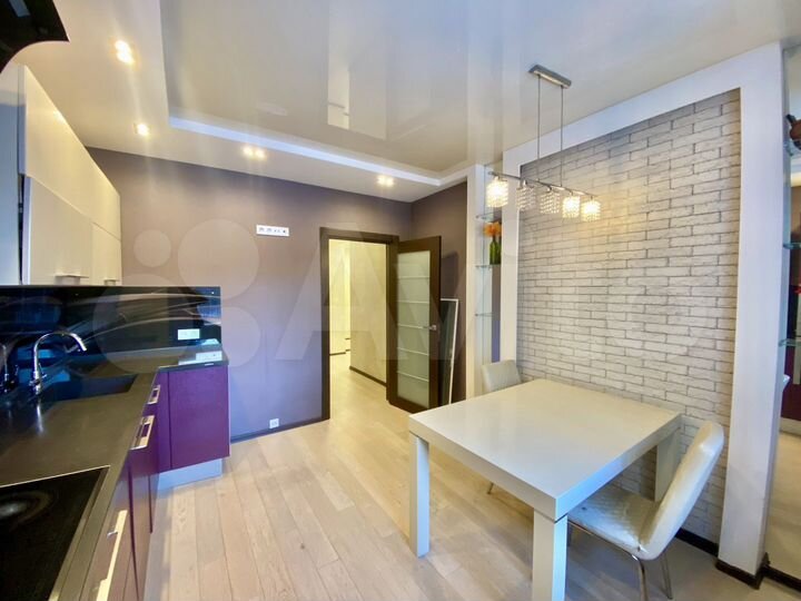 3-к. квартира, 98,5 м², 4/9 эт.