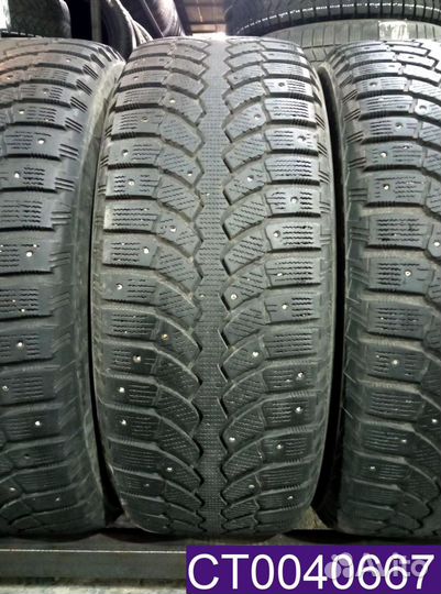 Bridgestone Blizzak Spike-01 215/60 R16 96T