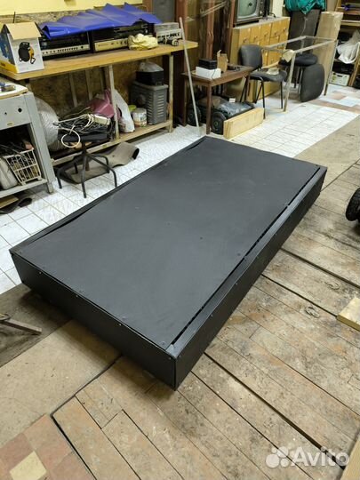 Грузовая радиоуправляемая платформа