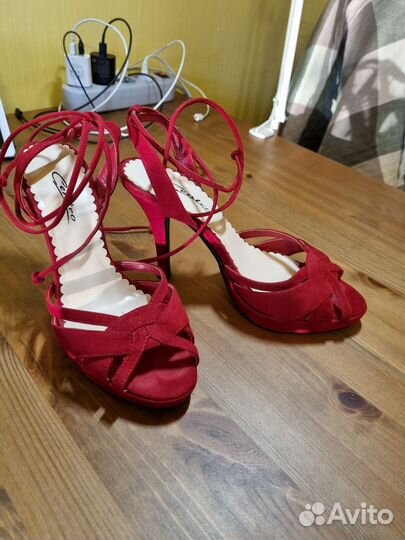 Босоножки женские 38 размер натуральная замша