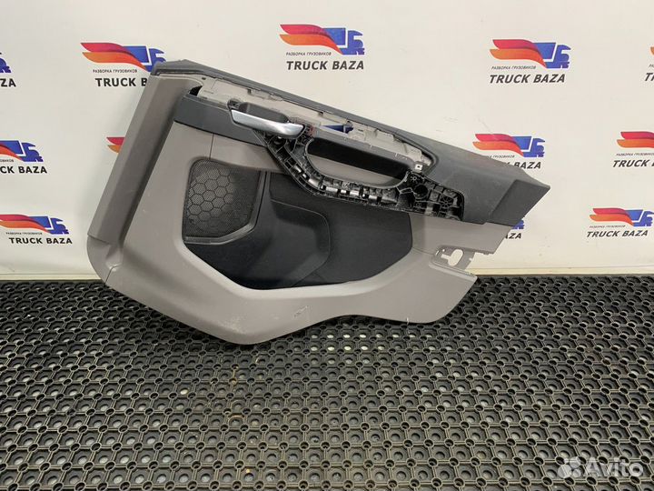 2649604 Обшивка двери правая Scania 6-series