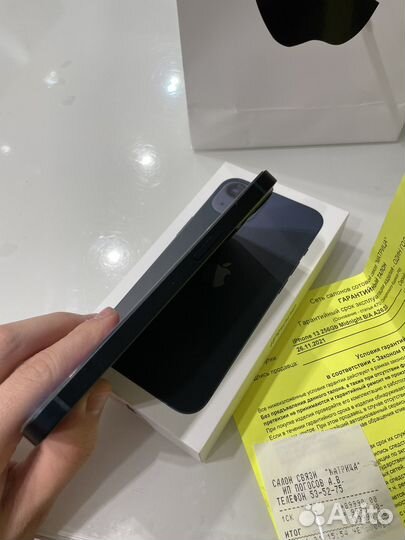 iPhone 13, 256 ГБ