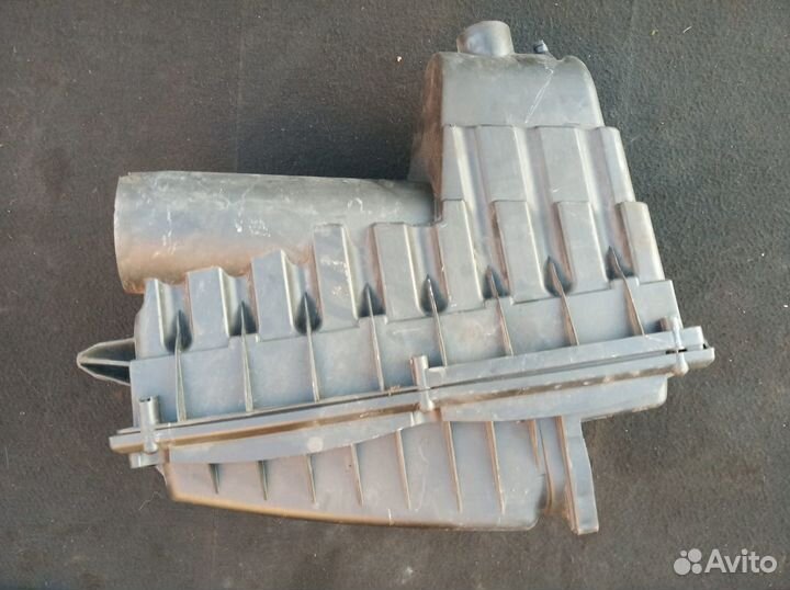 Корпус воздушного фильтра Range Rover L322 3.6D