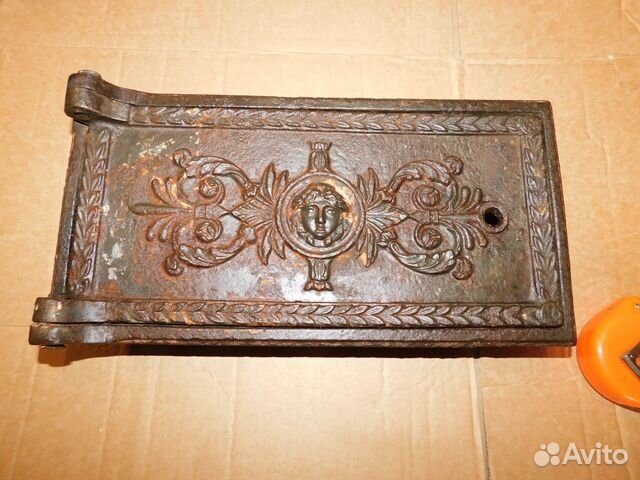 Антикварная, красивая печная-топочная дверца ри в