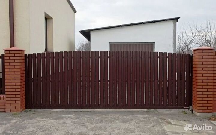 Забор из евроштакетника цена качественно