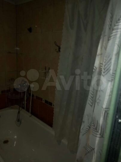 Комната 32 м² в 3-к., 1/1 эт.