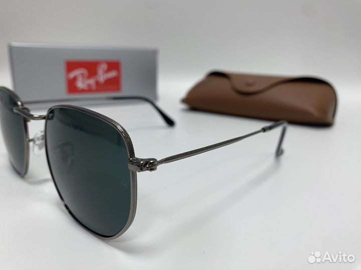 Солнцезащитные очки Ray-Ban