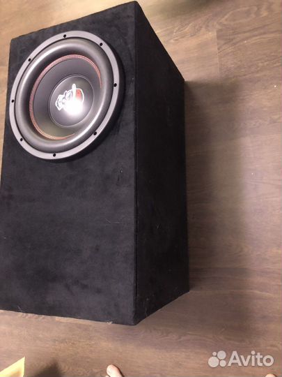 Сабвуфер и короб