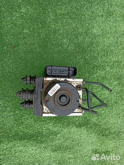 Блок ABS Volkswagen Jetta седан 1.6 2006