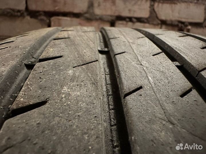 Goodyear Aquatred 225/55 R19 108E