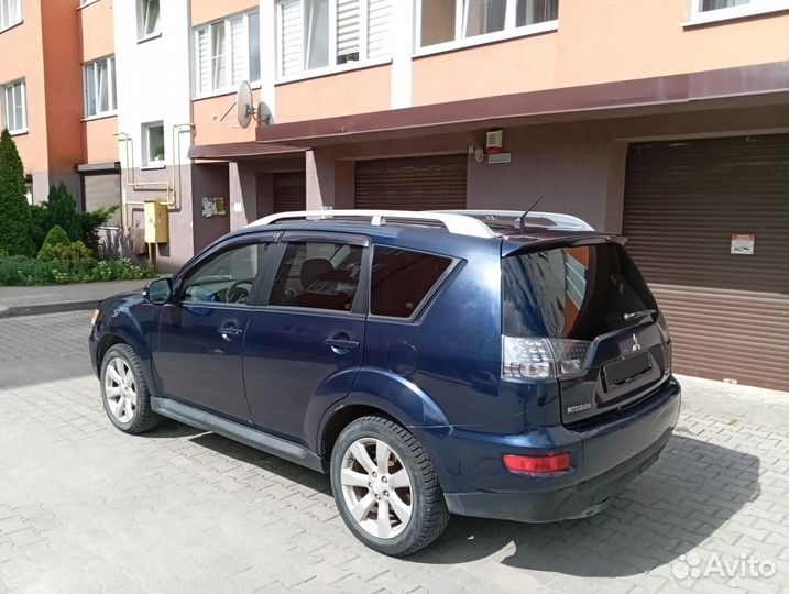 Mitsubishi Outlander 2.0 CVT, 2010, 313 387 км