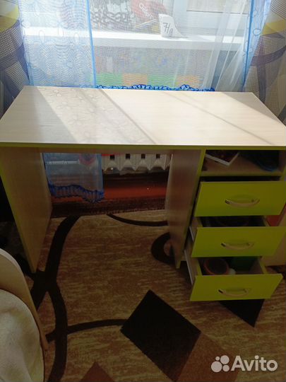 Кровать чердак со столом бу