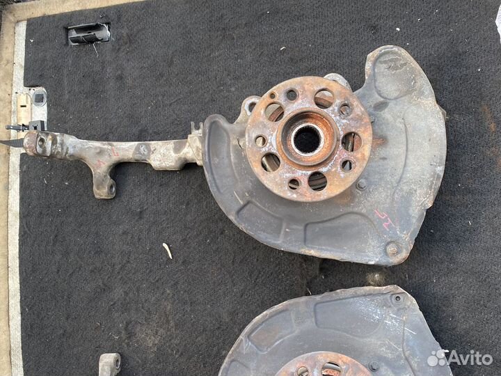 Поворотный кулак Mercedes 221 4matic