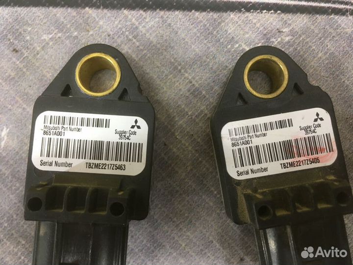 Датчик удара передний задний Lancer X Лансер 10