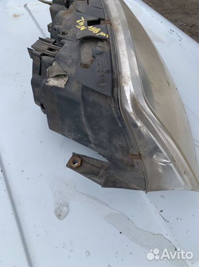 Фара левая vw passat b5+