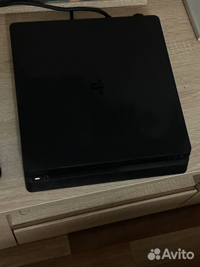 Sony PS4 slim 1tb