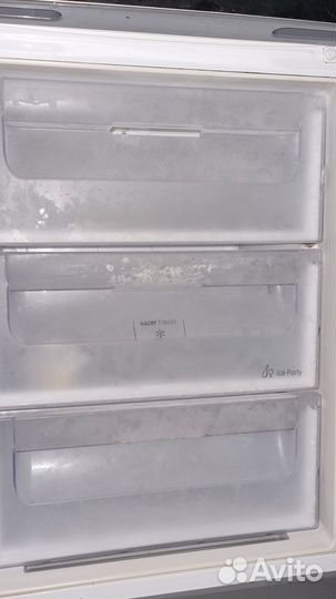 Продам холодильник Hotpoint Indesit